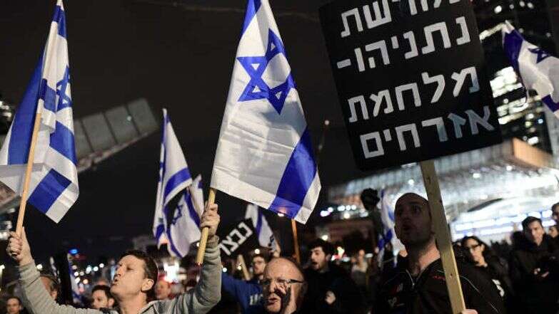 הפגנה נגד הרפורמה במערכת המשפט. | תומר נויברג, פלאש 90 הפגנה נגד הרפורמה במערכת המשפט. | תומר נויברג, פלאש 90