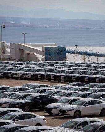 רכבים בנמל אילת. | פלאש 90 רכבים בנמל אילת. | פלאש 90