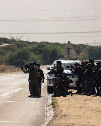 "בסוף הנשק הושבת בגלל כמות הירי". הקרבות סמוך לזיקים ב־7 באוקטובר | גטי אימג'ס "בסוף הנשק הושבת בגלל כמות הירי". הקרבות סמוך לזיקים ב־7 באוקטובר | גטי אימג'ס