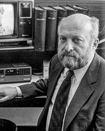 הגנת עדים דף הבית | Fortunoff Video Archive for Holocaust Testimonies, Yale University הגנת עדים דף הבית | Fortunoff Video Archive for Holocaust Testimonies, Yale University