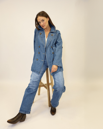 המעיל הקליל עמוד הבית | נתי יונה המעיל הקליל עמוד הבית | נתי יונה