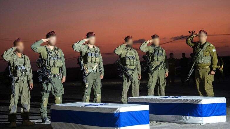 מעמד קבלת ארונותיהם של עמירם קופר ז"ל וסהר ברוך ז"ל, על-ידי כוח צה"ל | sucr mv"k מעמד קבלת ארונותיהם של עמירם קופר ז"ל וסהר ברוך ז"ל, על-ידי כוח צה"ל | sucr mv"k