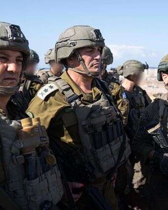 הרמטכ"ל אייל זמיר (מימין) בתרגיל ברמת הגולן, השבוע | דובר צה"ל הרמטכ"ל אייל זמיר (מימין) בתרגיל ברמת הגולן, השבוע | דובר צה"ל