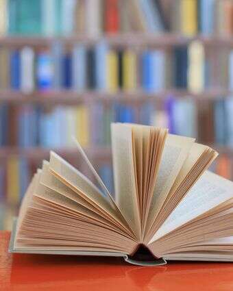 קריאת ספר | שאטרסטוק קריאת ספר | שאטרסטוק