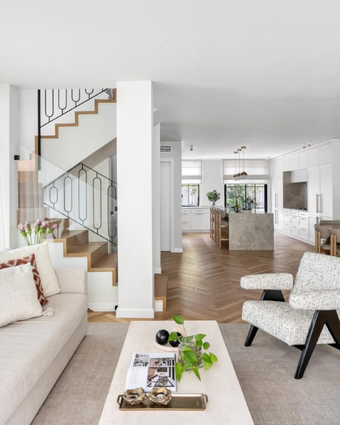 הבית הלבן | מאור מויאל הבית הלבן | מאור מויאל