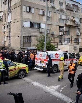 כוחות ההצלה ליד מעון התינוקות בירושלים, השבוע | חיים גולדברג, פלאש 90 כוחות ההצלה ליד מעון התינוקות בירושלים, השבוע | חיים גולדברג, פלאש 90