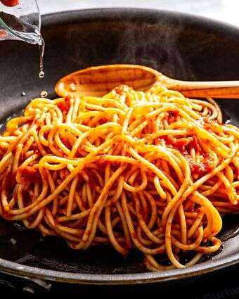 מים או יין עוזרים להחיות פסטה ברוטב עגבניות | סקוט סוצ'מן עבור הוושינגטון פוסט מים או יין עוזרים להחיות פסטה ברוטב עגבניות | סקוט סוצ'מן עבור הוושינגטון פוסט