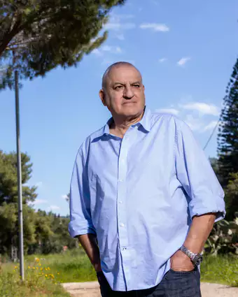 החרב מחוץ לנדן דף הבית | אריק סולטן החרב מחוץ לנדן דף הבית | אריק סולטן