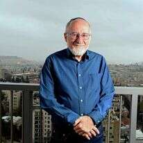 "חשבתי שאוכל לתרום להסרת העננה בפרשת הפצ"רית מעל המערכת". קולה בביתו בירושלים, השבוע | יוסי זליגר "חשבתי שאוכל לתרום להסרת העננה בפרשת הפצ"רית מעל המערכת". קולה בביתו בירושלים, השבוע | יוסי זליגר