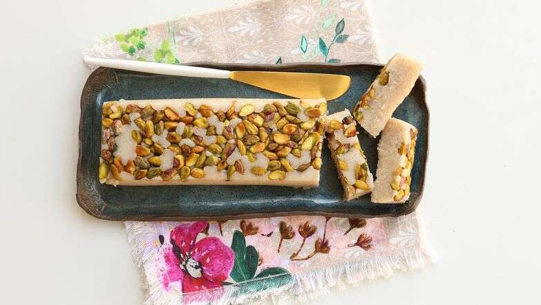 חלווה דה סמולה | אפרת ליכטנשטט חלווה דה סמולה | אפרת ליכטנשטט