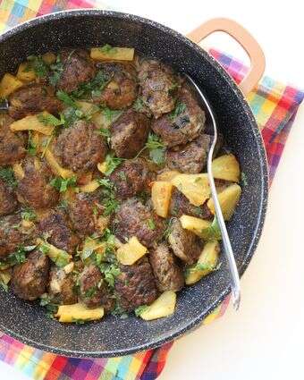 קציצות באננס | אפרת ליכטנשטט קציצות באננס | אפרת ליכטנשטט