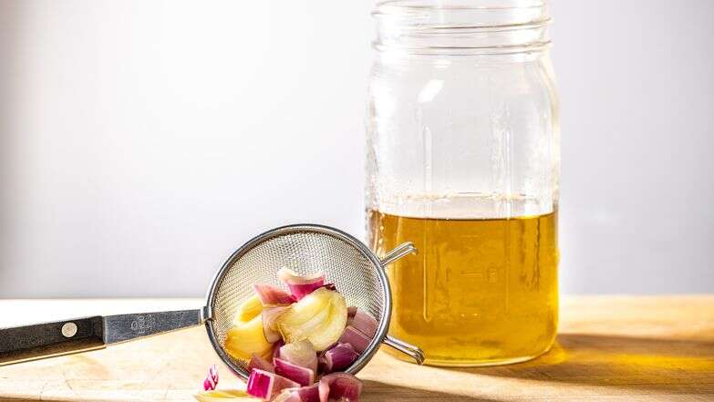 שמן שום ושאלוט ידידותיים למערכת העיכול | הוושינגטון פוסט מאת לורה צ'ייס דה פורמיני שמן שום ושאלוט ידידותיים למערכת העיכול | הוושינגטון פוסט מאת לורה צ'ייס דה פורמיני