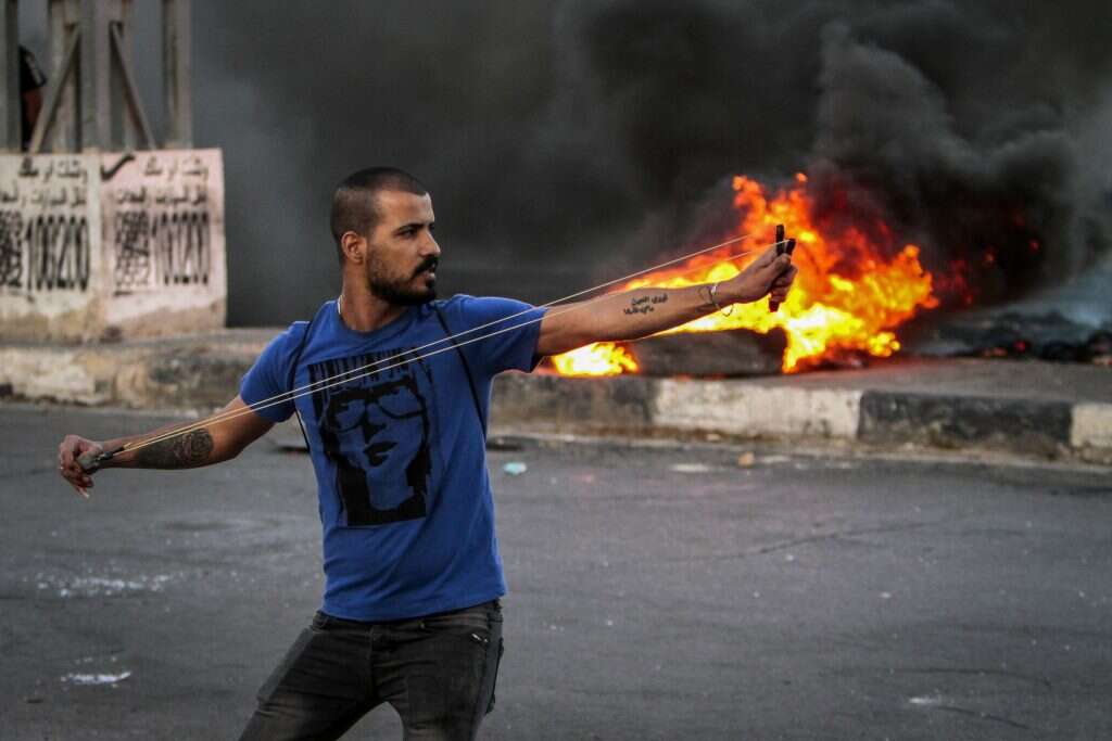 "יש ארבעה יישובים שחייבים לנסוע דרך חווארה, ואנחנו כל הזמן חוטפים אבנים"