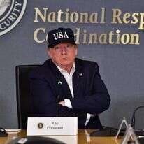 טראמפ במסיבת עיתונאים בנושא הסופה. | AFP טראמפ במסיבת עיתונאים בנושא הסופה. | AFP