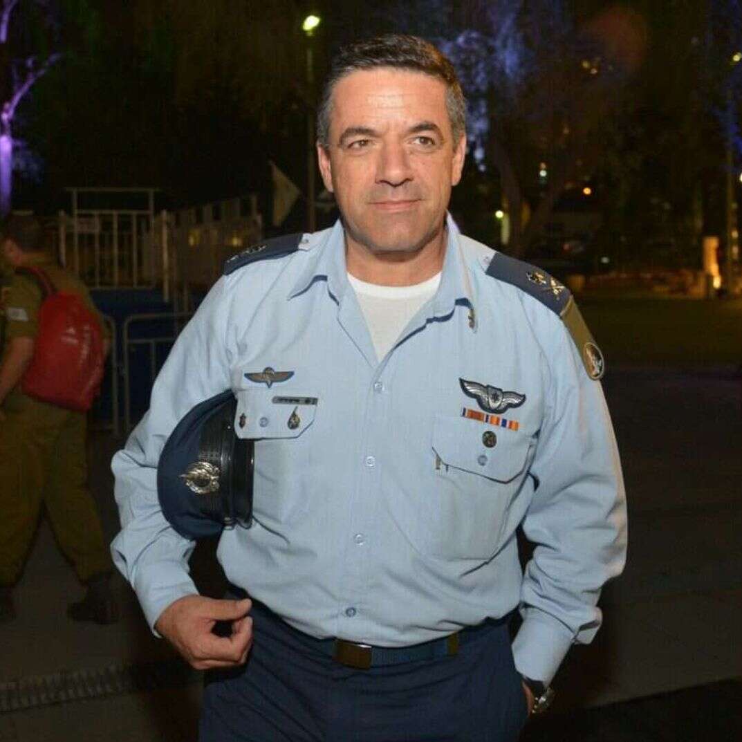 מפקד חיל האוויר לשעבר עמיקם נורקין. | יוסי זליגר מפקד חיל האוויר לשעבר עמיקם נורקין. | יוסי זליגר