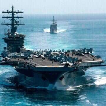 נושאת מטוסים אמריקנית במצרי הורמוז, ארכיון | AFP נושאת מטוסים אמריקנית במצרי הורמוז, ארכיון | AFP