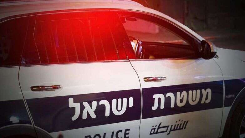 ניידת משטרה | שאטרסטוק ניידת משטרה | שאטרסטוק