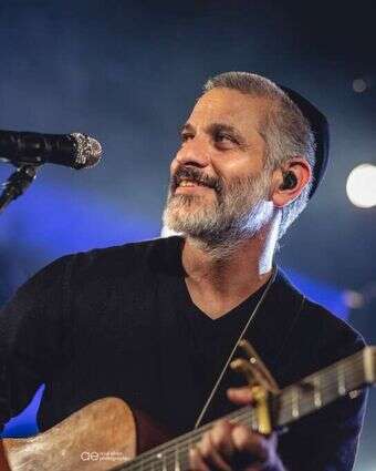 אביתר בנאי. | אריאל עפרון אביתר בנאי. | אריאל עפרון