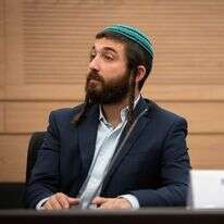 צבי סוכות | שריה דיאמנט צבי סוכות | שריה דיאמנט