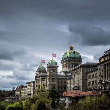 הפרלמנט השווייצרי בברן. | Fabrice COFFRINI / AFP הפרלמנט השווייצרי בברן. | Fabrice COFFRINI / AFP