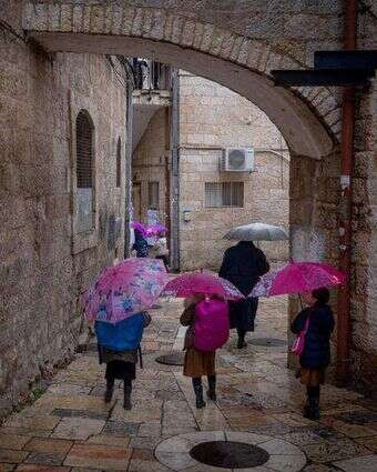 גשם ברחובות ירושלים. | חיים גולדברג - פלאש 90 גשם ברחובות ירושלים. | חיים גולדברג - פלאש 90