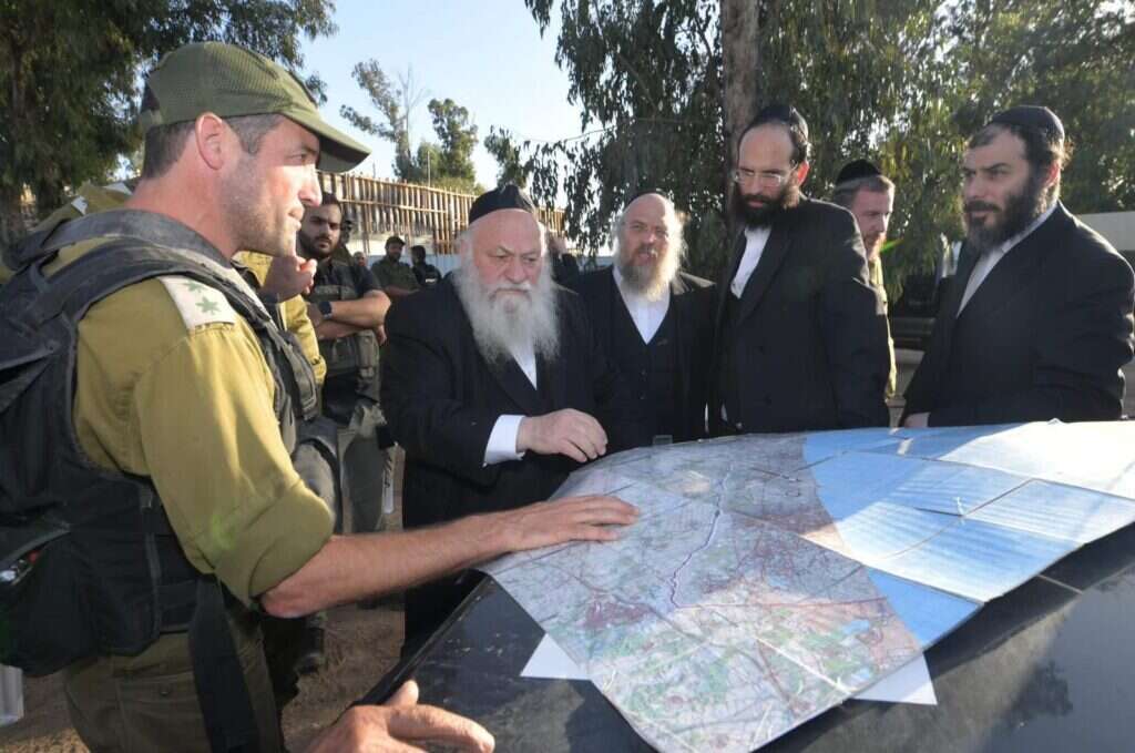 השר גולדקנופף בסיור בעוטף עזה | דוברות שר השיכון השר גולדקנופף בסיור בעוטף עזה | דוברות שר השיכון