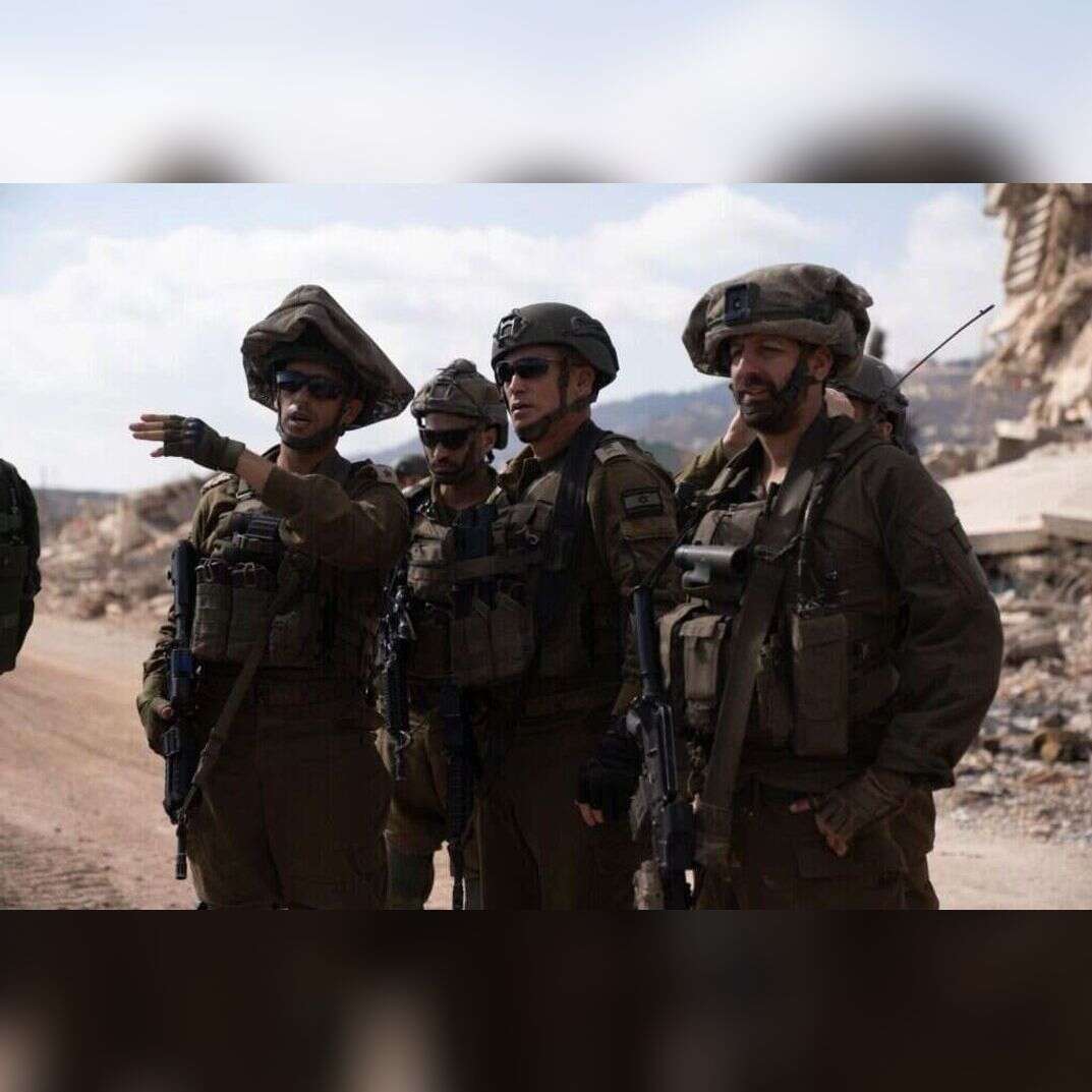 מפקד פיקוד הצפון האלוף אורי גורדין בכפר כילא בדרום לבנון. | דובר צה"ל מפקד פיקוד הצפון האלוף אורי גורדין בכפר כילא בדרום לבנון. | דובר צה"ל