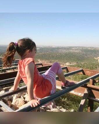 חוות גלעד. | מרים צחי חוות גלעד. | מרים צחי