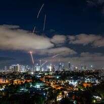 עם כלביא: יירוט כיפת ברזל בעקבות תקיפת טילים איראנית | מתניה טאוסיג, פלאש 90 עם כלביא: יירוט כיפת ברזל בעקבות תקיפת טילים איראנית | מתניה טאוסיג, פלאש 90