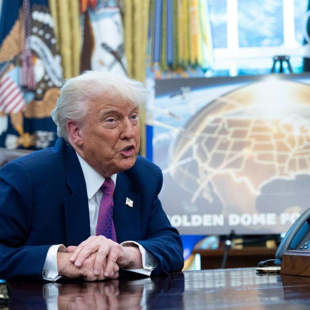 טראמפ בהכרזה על קידום פיתוח מגן ההגנה מפני טילים "כיפת הזהב" | EPA טראמפ בהכרזה על קידום פיתוח מגן ההגנה מפני טילים "כיפת הזהב" | EPA