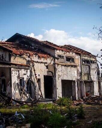 הריסות בקיבוץ בארי | אריק סולטן הריסות בקיבוץ בארי | אריק סולטן
