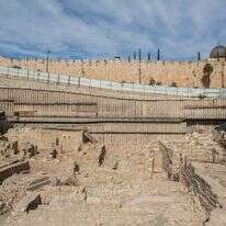 נדיר למצוא אתר כל־כך קטן שיש עליו כל־כך הרבה מחקרים ותיאוריות. חפירות בעיר דוד | יונתן זינדל, פלאש 90 נדיר למצוא אתר כל־כך קטן שיש עליו כל־כך הרבה מחקרים ותיאוריות. חפירות בעיר דוד | יונתן זינדל, פלאש 90