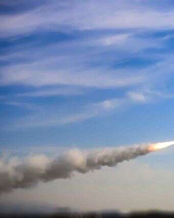 "איום הטילים והזווית הסינית": האם מערכות ההנחיה של טהרן השתדרגו? טיל של חיל הים של משמרות המהפכה | EPA "איום הטילים והזווית הסינית": האם מערכות ההנחיה של טהרן השתדרגו? טיל של חיל הים של משמרות המהפכה | EPA