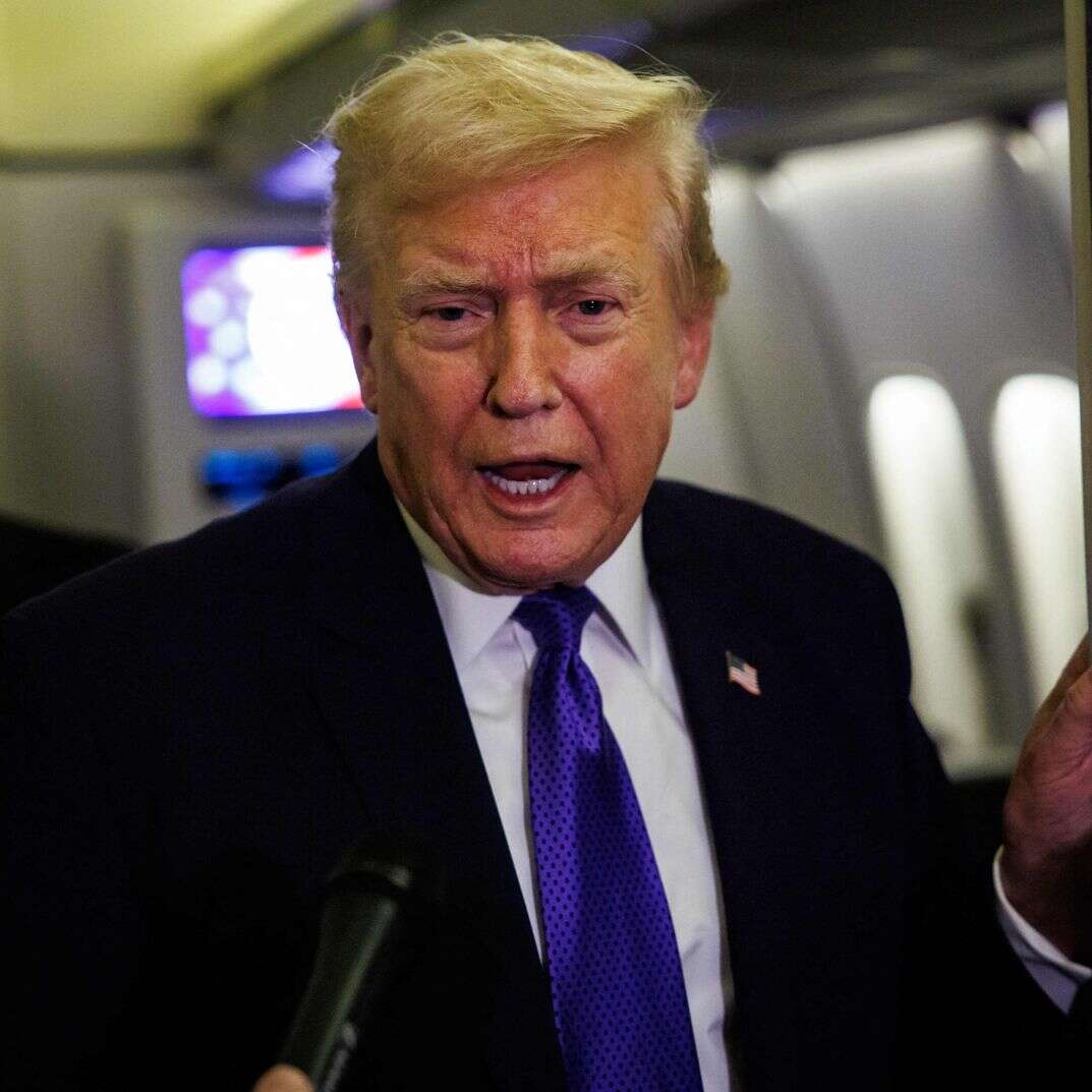 נשיא ארה"ב דונלד טראמפ על מטוס "אייר פורס 1" בסוף השבוע האחרון | AFP נשיא ארה"ב דונלד טראמפ על מטוס "אייר פורס 1" בסוף השבוע האחרון | AFP