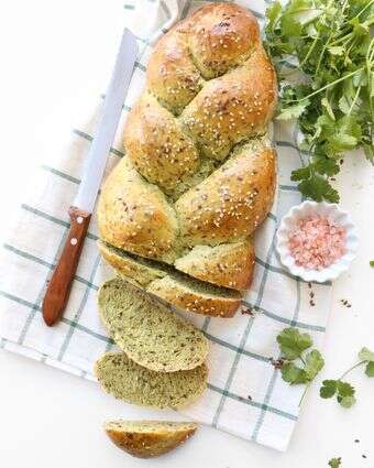 חלת כוסברה | אפרת ליכטנשטט חלת כוסברה | אפרת ליכטנשטט