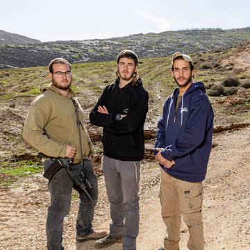 עם הטוריה והגוזמבה | נעמה שטרן עם הטוריה והגוזמבה | נעמה שטרן