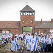 מצעד החיים באתר מחנה אושוויץ-בירקנאו בפולין 2025 | שלומי כהן - פלאש 90 מצעד החיים באתר מחנה אושוויץ-בירקנאו בפולין 2025 | שלומי כהן - פלאש 90