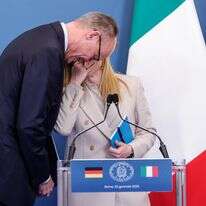 ראש ממשלת איטליה ג'ורג'ה מלוני (מימין) וקנצלר גרמניה פרידריך מרץ משתתפים בפסגה בין-ממשלתית בין איטליה לגרמניה בוילה דוריה פמפילג' ברומא, איטליה, 23 בינואר 2026 | EPA/GIUSEPPE LAMI ראש ממשלת איטליה ג'ורג'ה מלוני (מימין) וקנצלר גרמניה פרידריך מרץ משתתפים בפסגה בין-ממשלתית בין איטליה לגרמניה בוילה דוריה פמפילג' ברומא, איטליה, 23 בינואר 2026 | EPA/GIUSEPPE LAMI