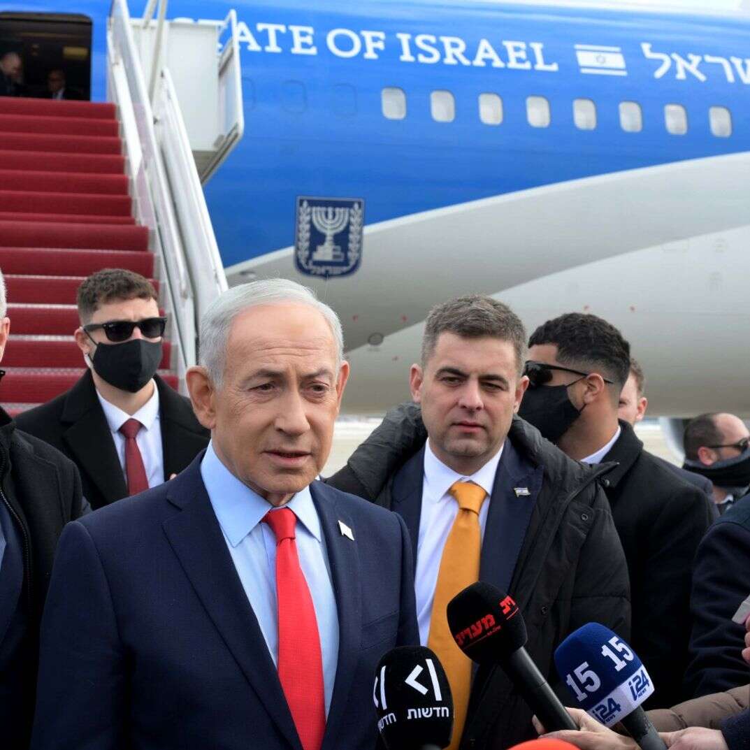 רה"מ נתניהו טרם ההמראה ארצה | אבי אוחיון, לע"מ רה"מ נתניהו טרם ההמראה ארצה | אבי אוחיון, לע"מ