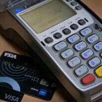 כרטיסי אשראי | נתי שוחט, פלאש 90 כרטיסי אשראי | נתי שוחט, פלאש 90