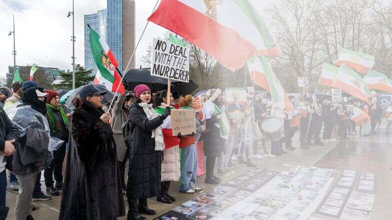 אופוזיציה בלי ראש | EPA אופוזיציה בלי ראש | EPA