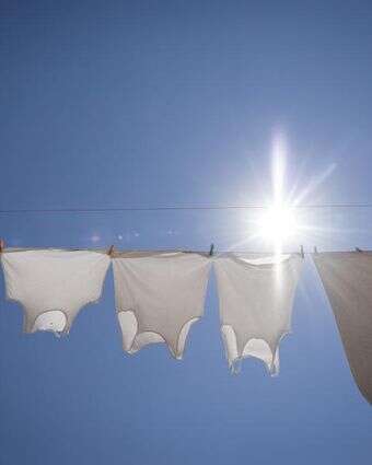 כביסה תלויה על חבל בשכונת נחלאות בירושלים | חיים גולדברג, פלאש 90 כביסה תלויה על חבל בשכונת נחלאות בירושלים | חיים גולדברג, פלאש 90