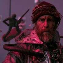 התפזרות גחמנית. בהצלחה, תהנו, אל תמותו | באדיבות סרטי יונייטד קינג התפזרות גחמנית. בהצלחה, תהנו, אל תמותו | באדיבות סרטי יונייטד קינג