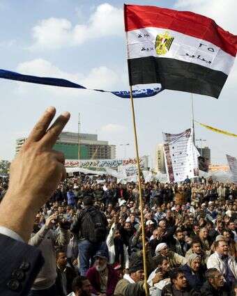 איך משטרים נופלים דף הבית | AFP איך משטרים נופלים דף הבית | AFP