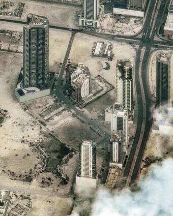 הנזק שנגרם לאחר מתקפת רחפן במנאמה, בירת בחריין | AFP) / RESTRICTED TO EDITORIAL USE - MANDATORY CREDIT AFP PHOTO הנזק שנגרם לאחר מתקפת רחפן במנאמה, בירת בחריין | AFP) / RESTRICTED TO EDITORIAL USE - MANDATORY CREDIT AFP PHOTO