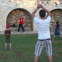 מתאמנים בזומבה בפארק ציבורי בירושלים | נתי שוחט/Flash90 מתאמנים בזומבה בפארק ציבורי בירושלים | נתי שוחט/Flash90