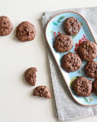 בראוניז בריאים מקמח עדשים: המתוק הקטן שיעשה טוב בימים מתוחים | אפרת ליכטנשטט בראוניז בריאים מקמח עדשים: המתוק הקטן שיעשה טוב בימים מתוחים | אפרת ליכטנשטט