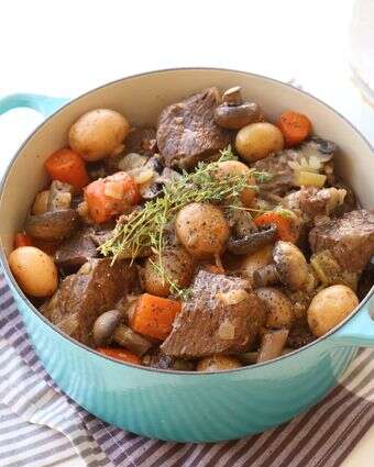 תבשיל בקר וירקות שורש | אפרת ליכטנשטט תבשיל בקר וירקות שורש | אפרת ליכטנשטט