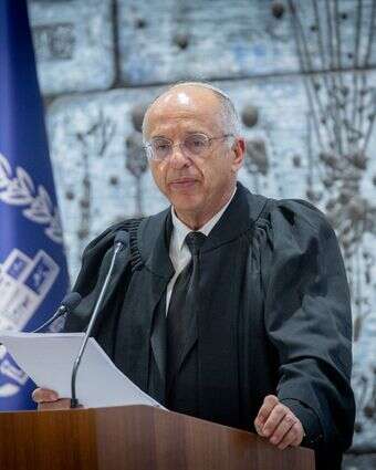 סולברג | חיים גולדברג, פלאש 90
טקס השבעתם של 35 שופטים חדשים ואת מעמד השבעתו של השופט נועם סולברג למשנה לנשיא בית המשפט העליון סולברג | חיים גולדברג, פלאש 90
טקס השבעתם של 35 שופטים חדשים ואת מעמד השבעתו של השופט נועם סולברג למשנה לנשיא בית המשפט העליון