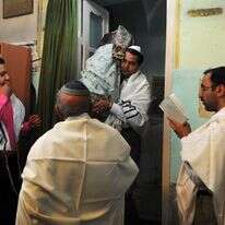 בכתבי חומייני ובעיתונות השמרנית באיראן בולטת השנאה היוקדת כלפי היהדות והיהודים. בית כנסת באספהאן, 2011 | גטי אימג'ס בכתבי חומייני ובעיתונות השמרנית באיראן בולטת השנאה היוקדת כלפי היהדות והיהודים. בית כנסת באספהאן, 2011 | גטי אימג'ס